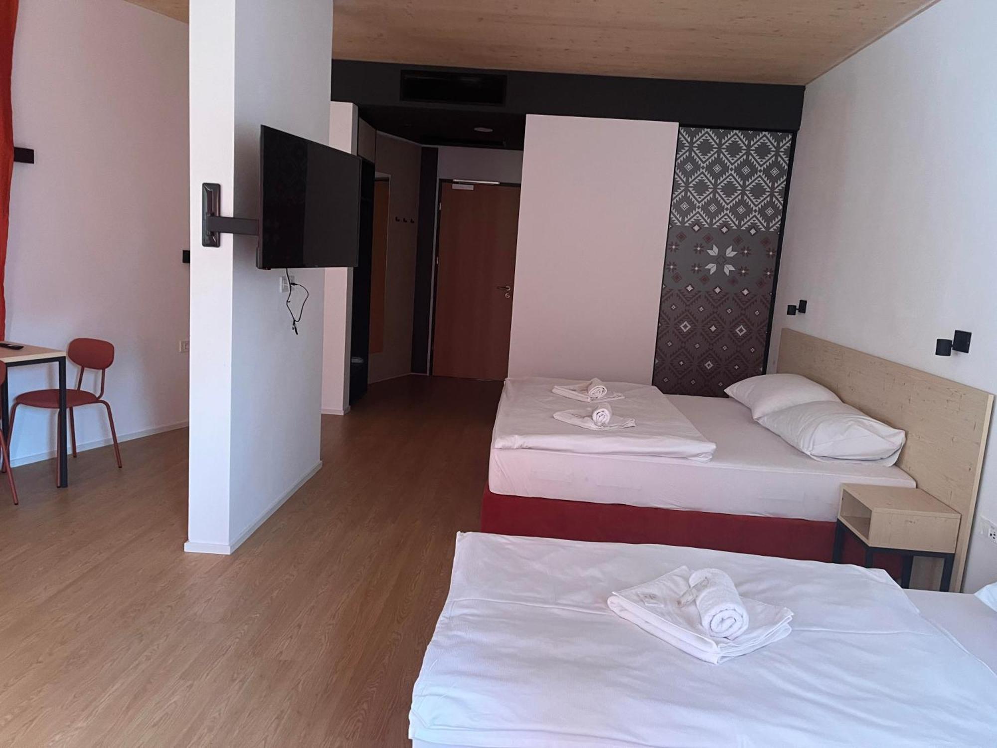 Bed And Breakfast Portal Ljubljana Buitenkant foto